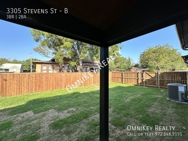 Building Photo - 3305 Stevens St