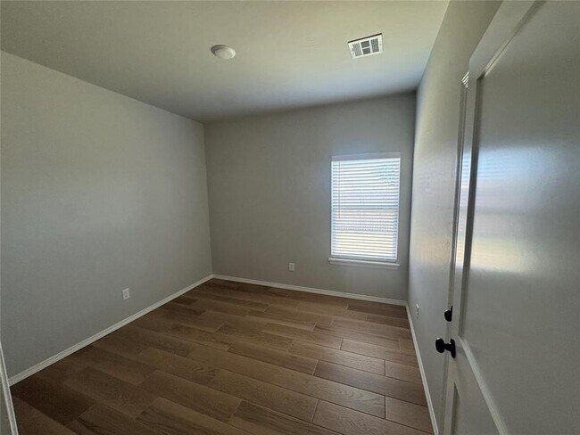 Building Photo - 13500 Calli Ct