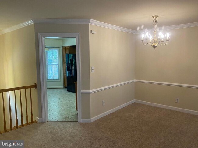 Building Photo - 5713 Wood Creek Ln