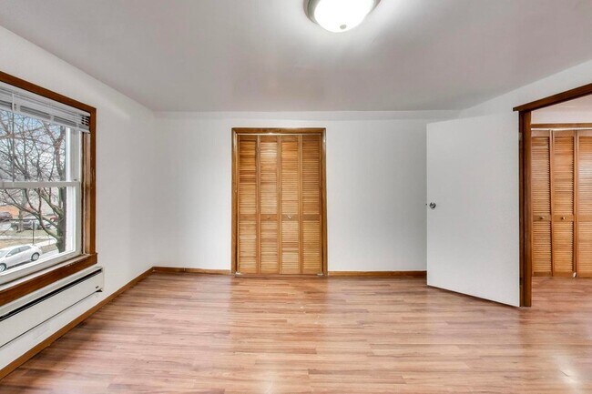 Building Photo - 5150 W Carmen Ave