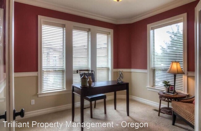 Building Photo - 4 br, 2.5 bath House - 1533 Brokenwheel Co...