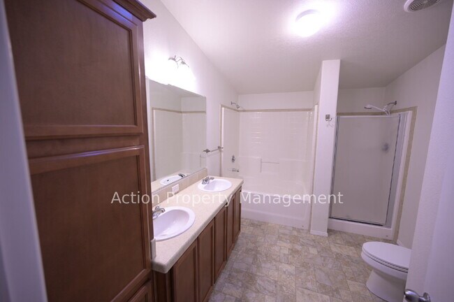 Building Photo - 3 bed 2 bath home in Monterra, a 55+ community between Sequim and Port Angeles