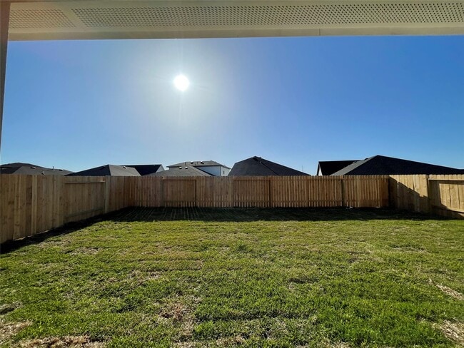 Building Photo - 3310 Silverton Dr