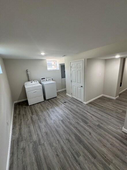 Building Photo - 1000 N Keebler Ave
