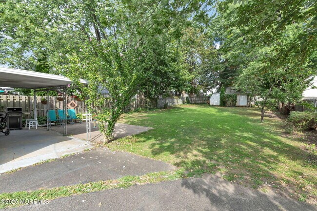 Building Photo - 301 Norwood Ave