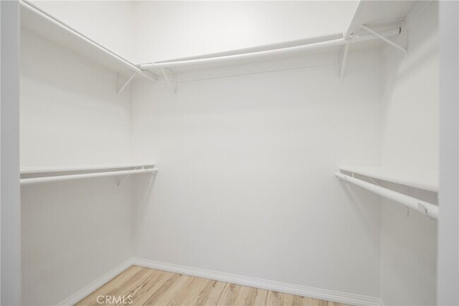 Building Photo - 13941 Sherman Way