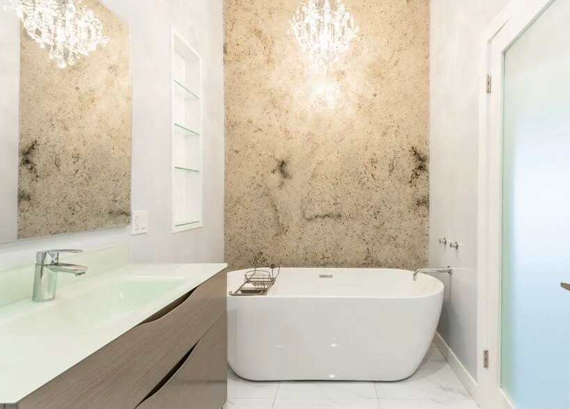 Building Photo - 3630 Avenida del Sol