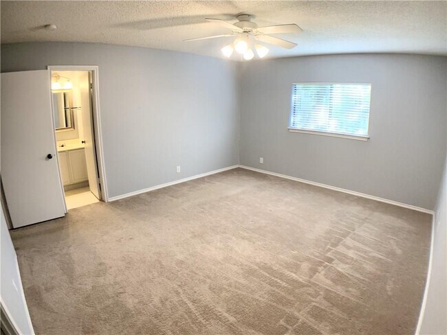 Building Photo - 3112 Settlement Dr