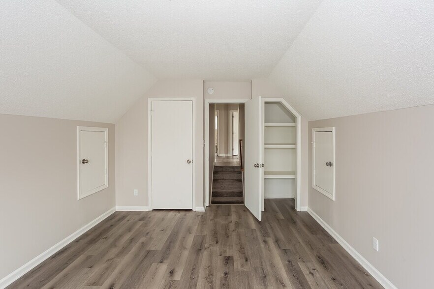 Building Photo - 2711 Clarencefield Dr