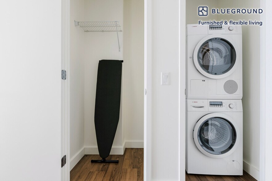 Building Photo - 1335 Boylston St