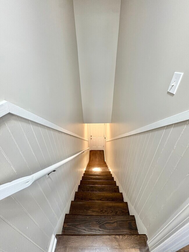 Building Photo - 126 Burroughs St