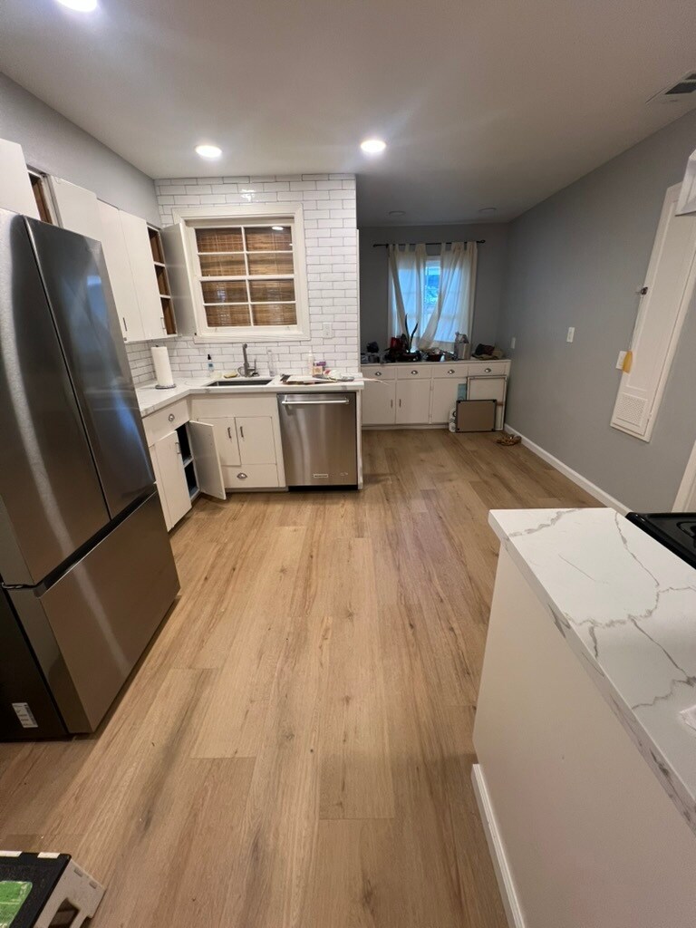 Building Photo - 2733 Bryant St