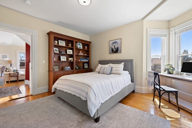 Building Photo - 201 Savin Hill Ave