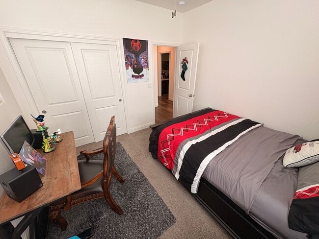 Building Photo - Beautiful 4 bedroom home for rent in Visalia, CA