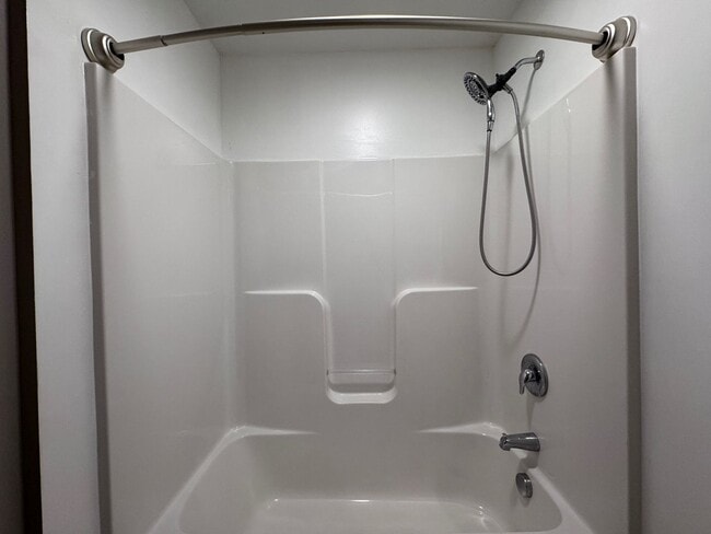 Building Photo - Central AVL Condo - Huge Deck, Views and Community Pool