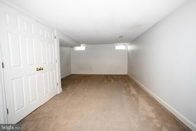 Building Photo - 13076 Dove Tree Ct