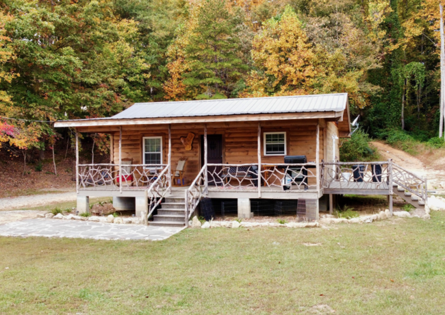 Building Photo - Furnished Cabin in Zirconia