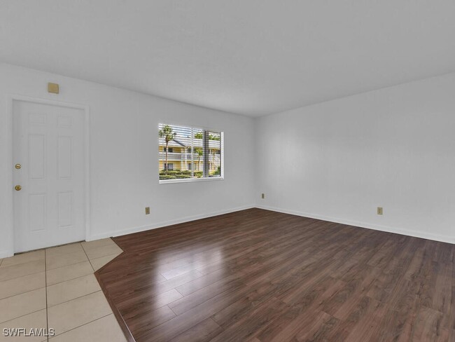 Building Photo - 4617 Bayshore Dr