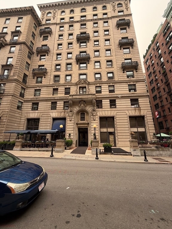 Building Photo - 21 Beacon St