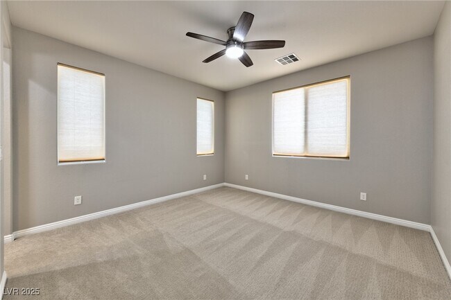 Building Photo - 252 Castellari Dr