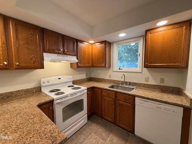 Building Photo - 1456 Barton Pl Dr