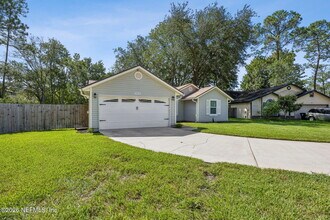 Building Photo - 3910 Karissa Ann Pl E