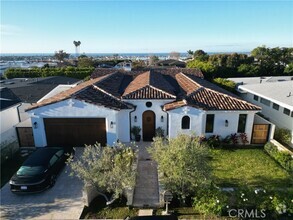 Building Photo - 1537 Santanella Terrace