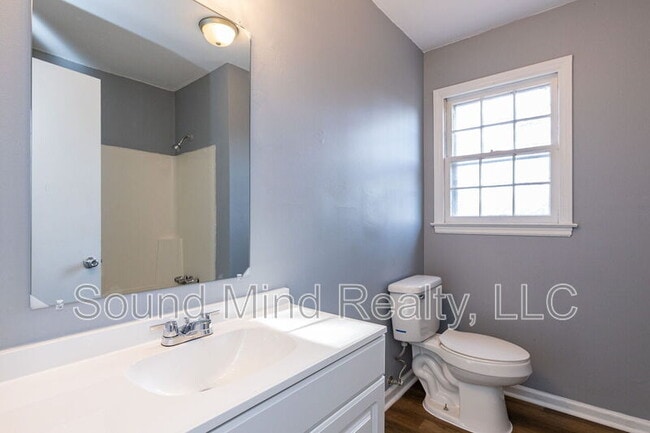 Building Photo - 303 W Horton St