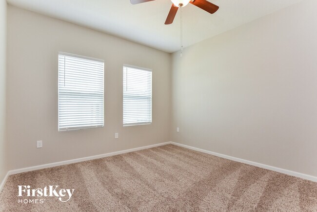Building Photo - 876 Orchid Grove Blvd