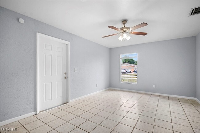 Building Photo - 5449 Tenth Ave