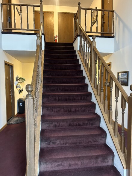 Building Photo - 401 Walnut Ave