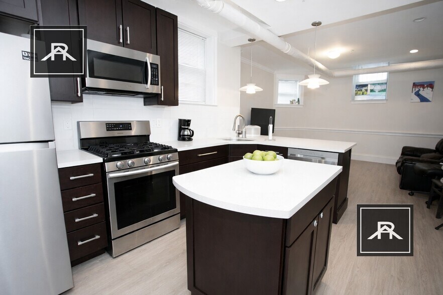 Building Photo - 1340 Commonwealth Ave