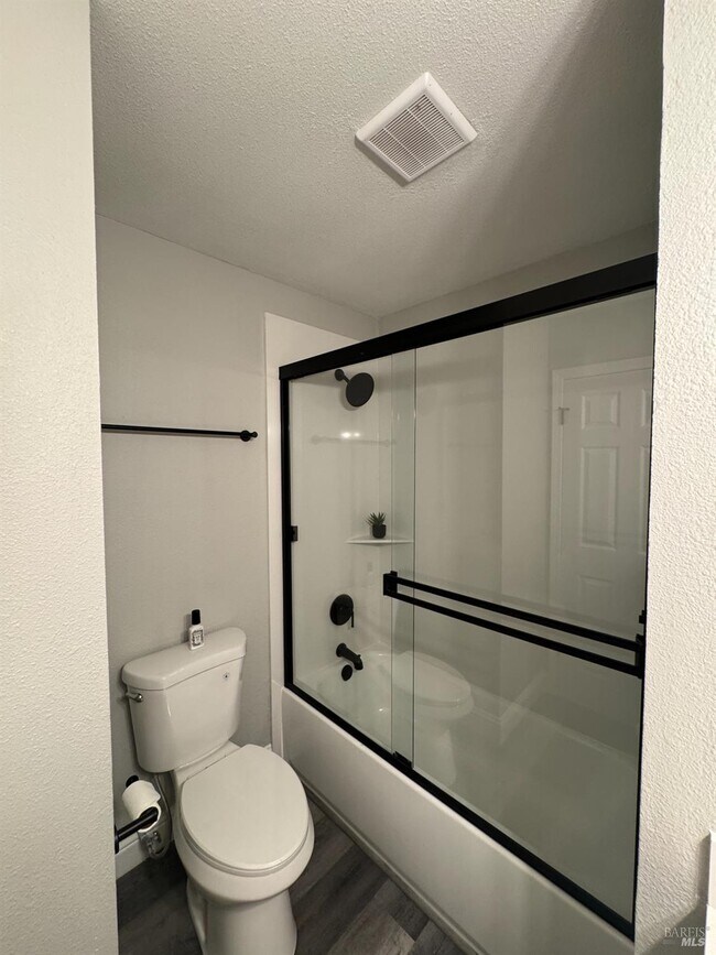 Building Photo - 124 Purdue Dr