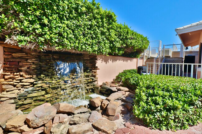 Building Photo - 3589 S Ocean Blvd