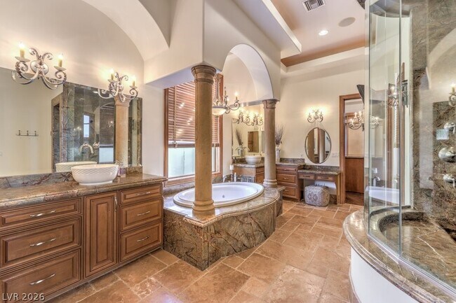 Building Photo - 2780 El Camino Rd