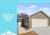 Building Photo - 3 Bed/2 Bath Home with Garage / Pet-Friendly / Vouchers Accepted / Available Now!