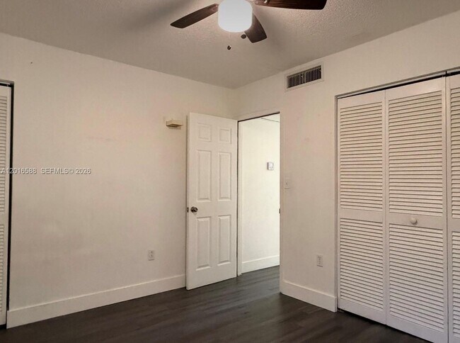 Building Photo - 6170 SW 68th St