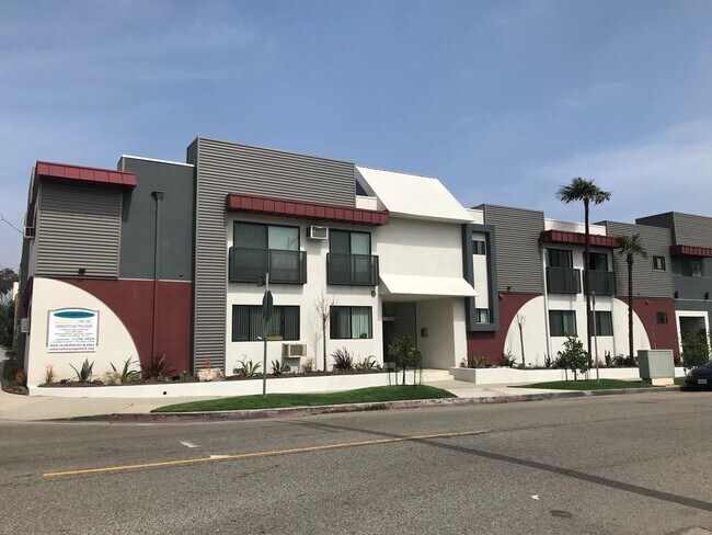 Building Photo - cla351