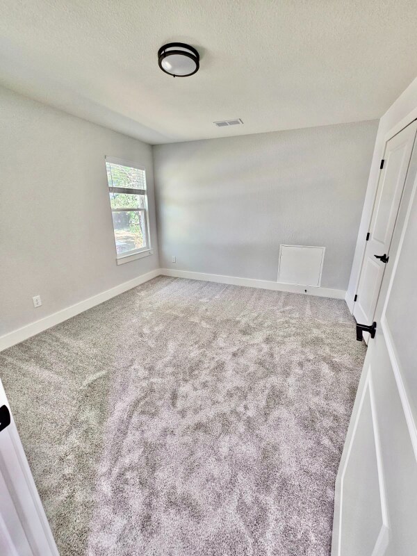 Building Photo - 220 W Bond St