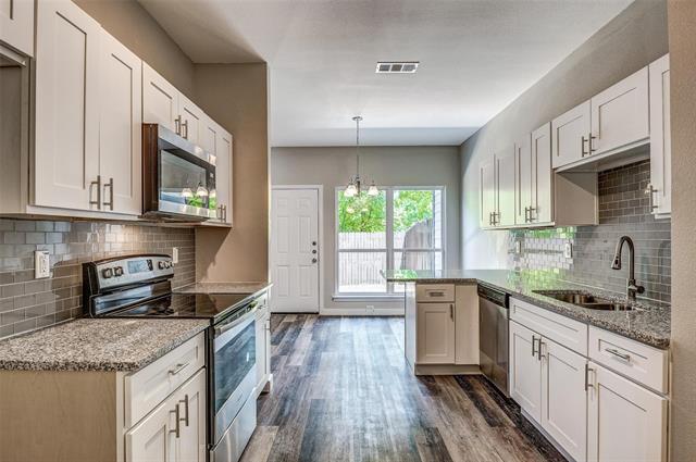 Building Photo - 3262 Wexford Dr