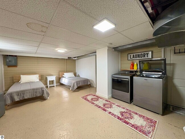 Building Photo - 7638 Skegemog Point Rd