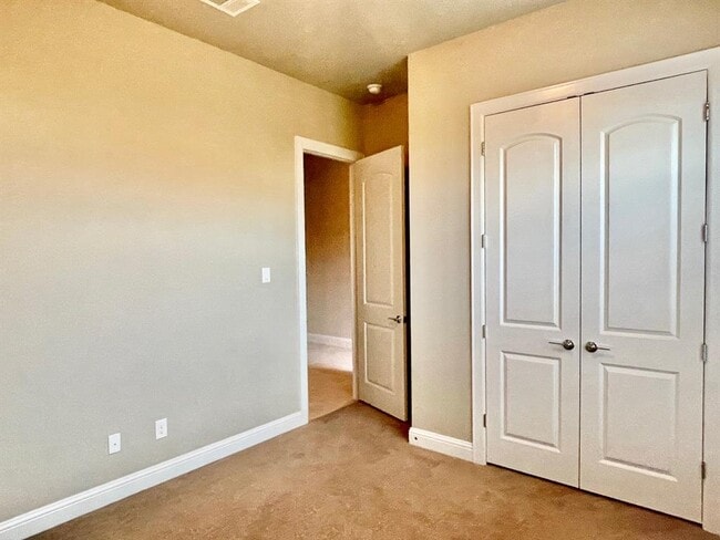 Building Photo - 21406 Greylag Dr