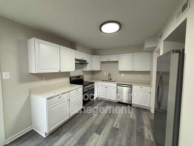 Building Photo - 406 Rann Ct