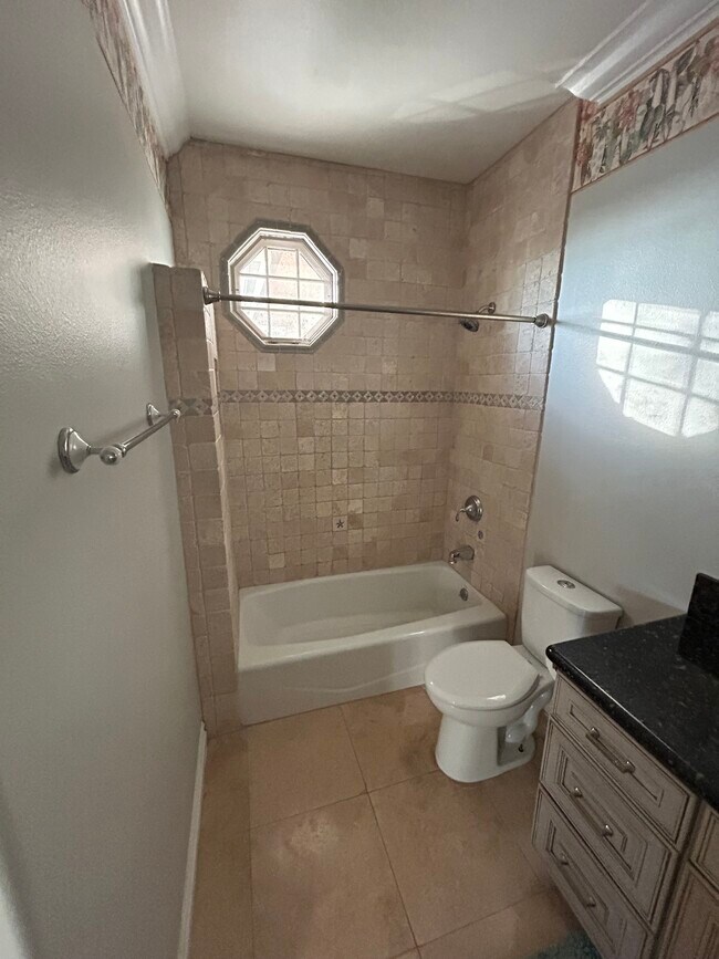 Building Photo - 7704 Lotus Cir