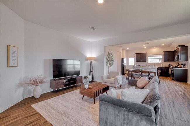 Building Photo - 3212 Ancira Pl