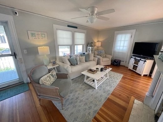 Building Photo - 201 Samoset Ave