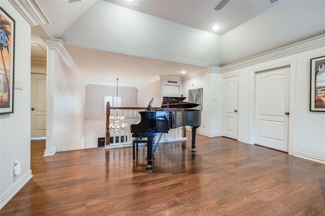 Building Photo - 13911 Royal Springs Ct