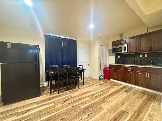 Building Photo - 27777 Loyola Ave