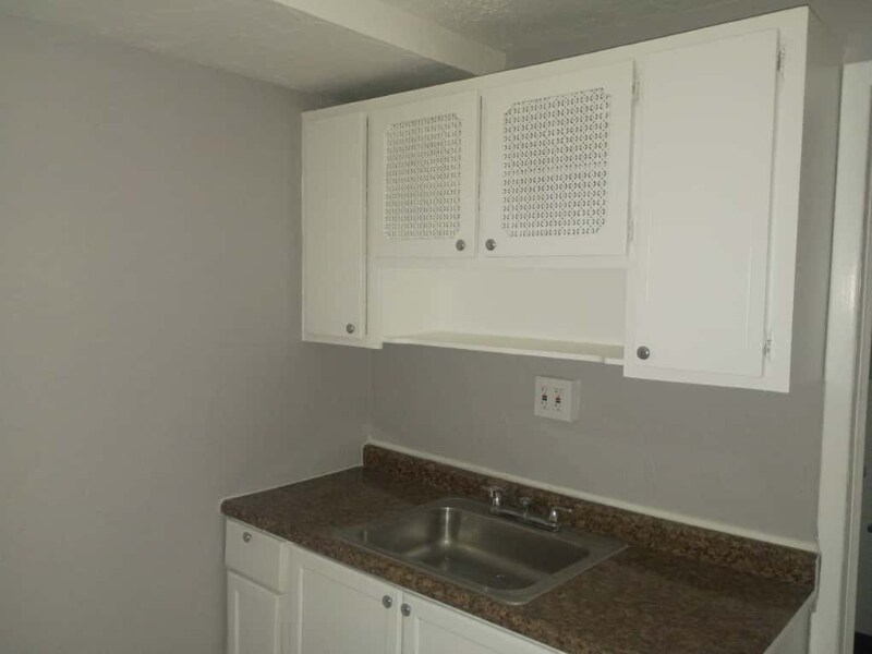 Building Photo - 13420 Euclid Ave