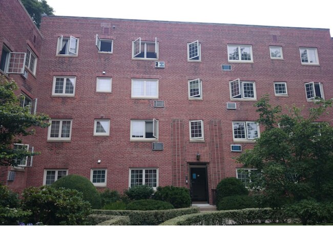 Building Photo - Heat, Hot Water Included, Parking Included.